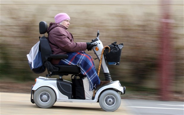 mobility-scooter_2191280b.jpg